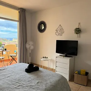 Acogedor Con Vistas Al Mar Appartamento