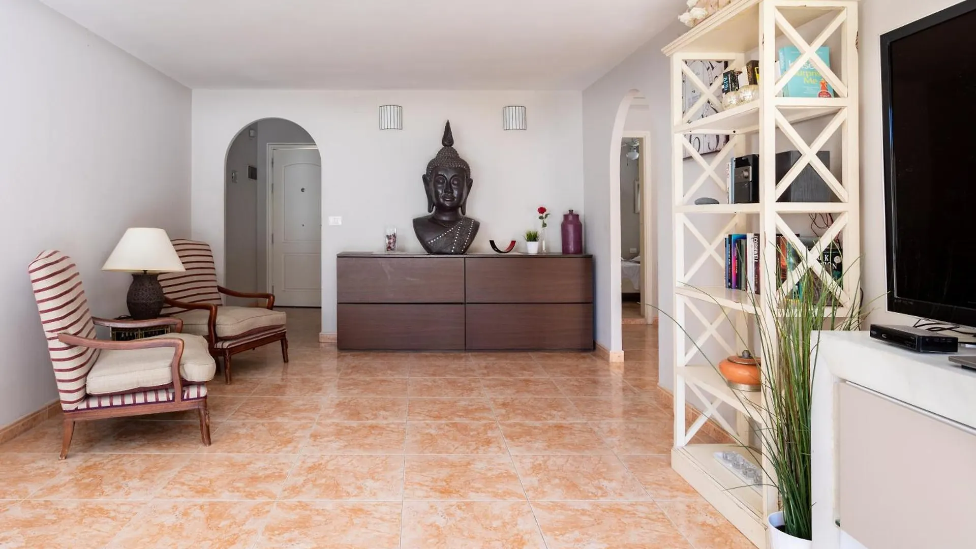 Luxurious Villa 1,5 Kilometers From Costa Adeje